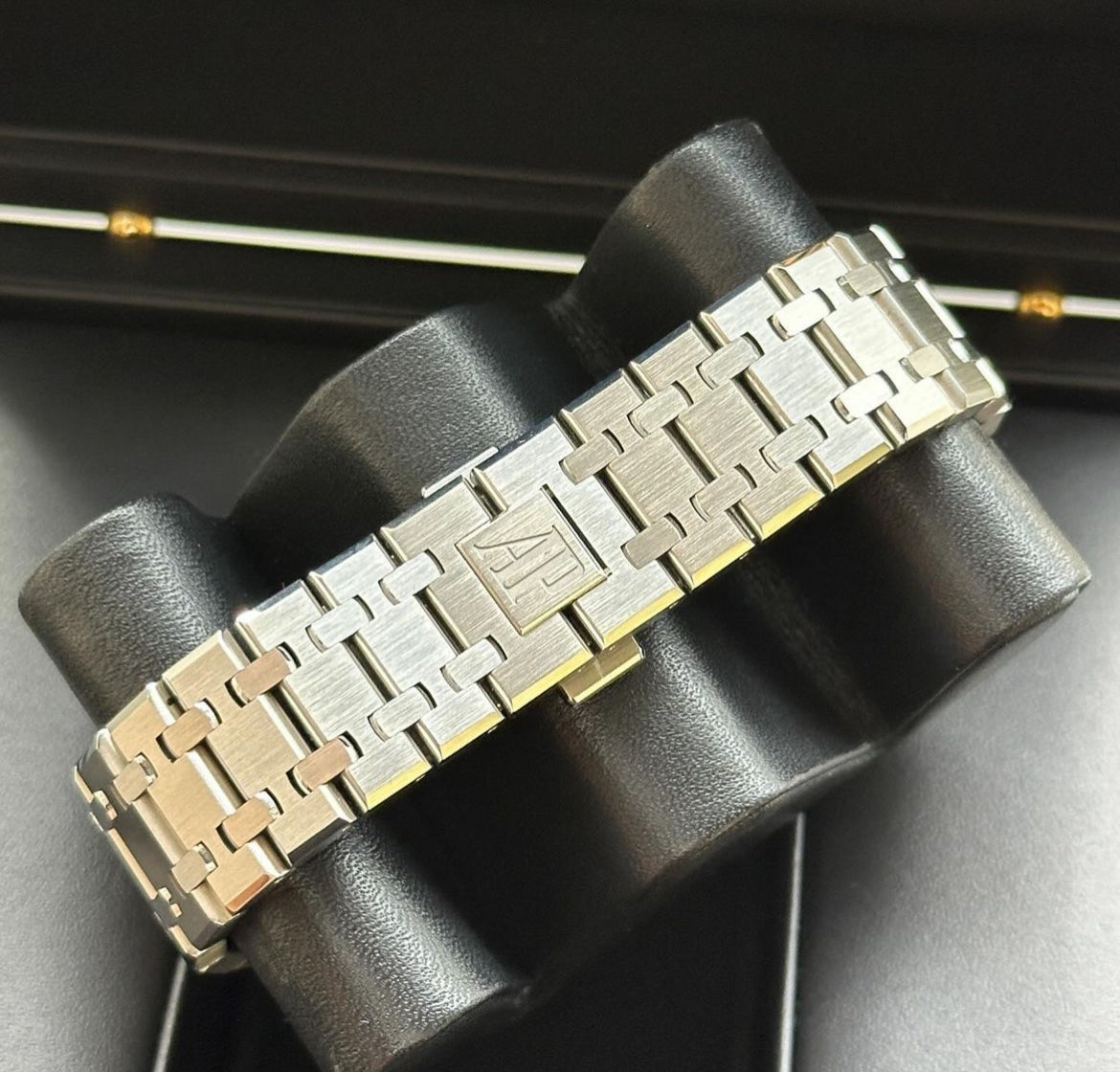 AP ROYAL OAK JUMBO WHITE