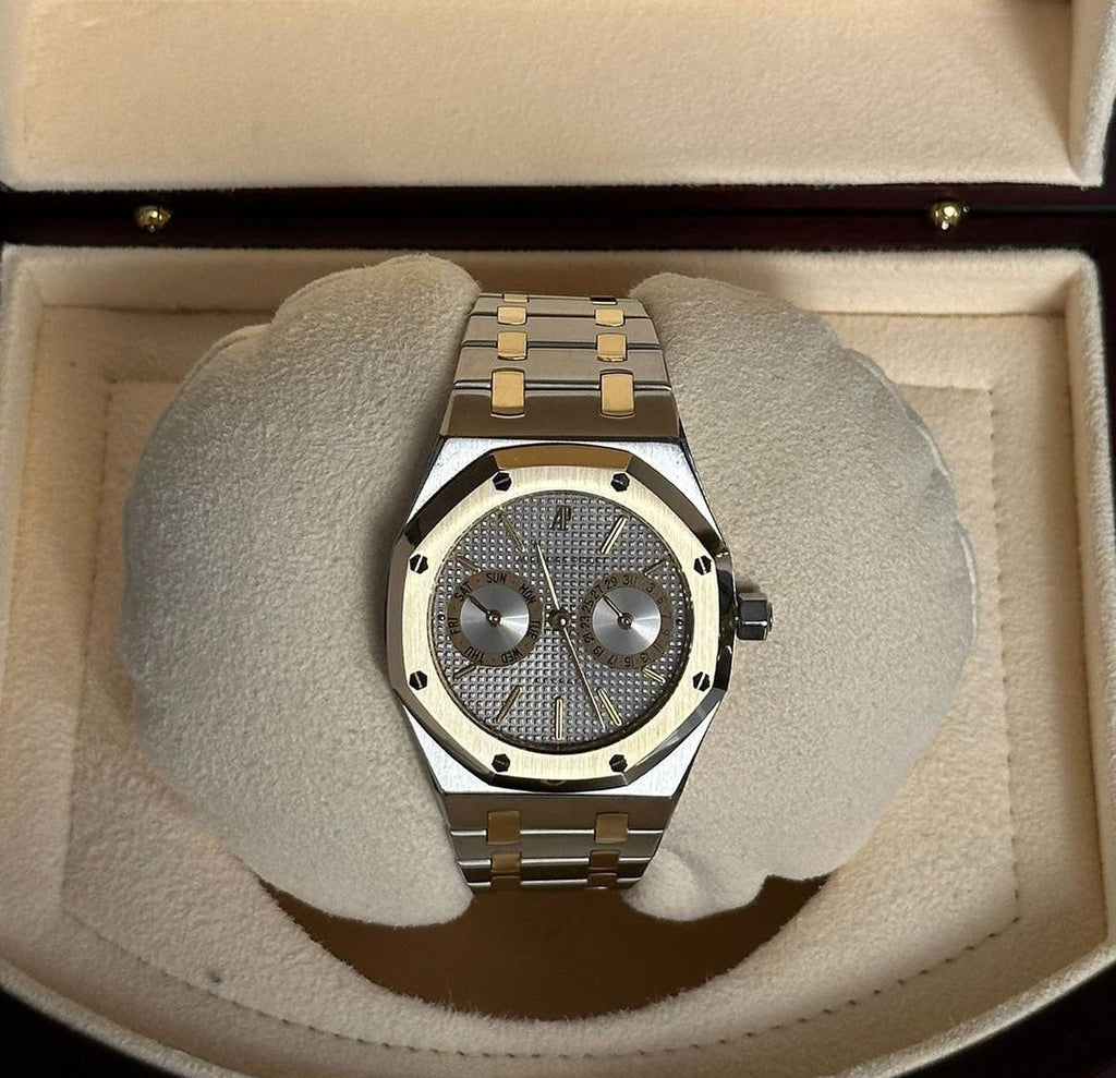 AP ROYAL OAK BICOLOR