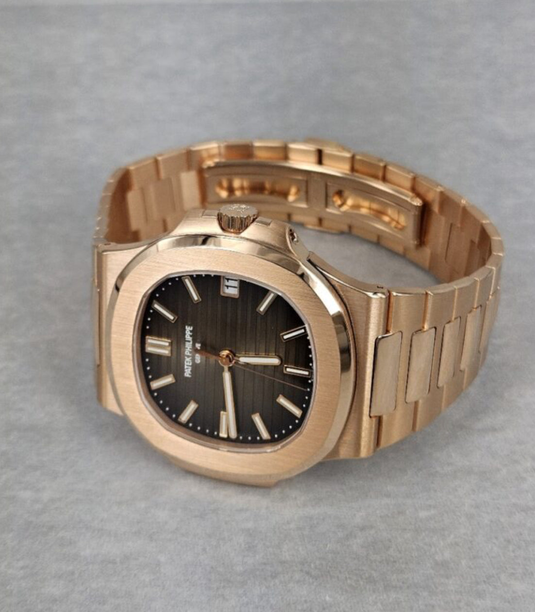 NAUTILUS ROSÉ GOLD 5711/1R-001