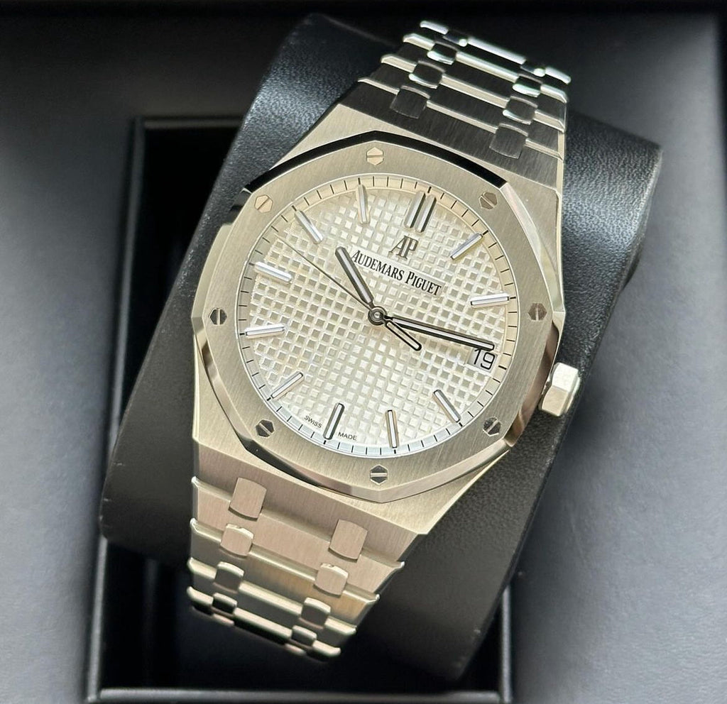 AP ROYAL OAK JUMBO WHITE