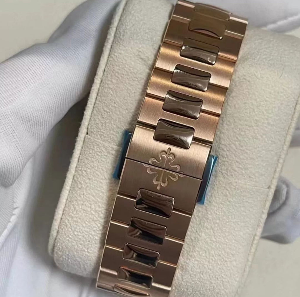 PATEK NAUTILUS GOLD