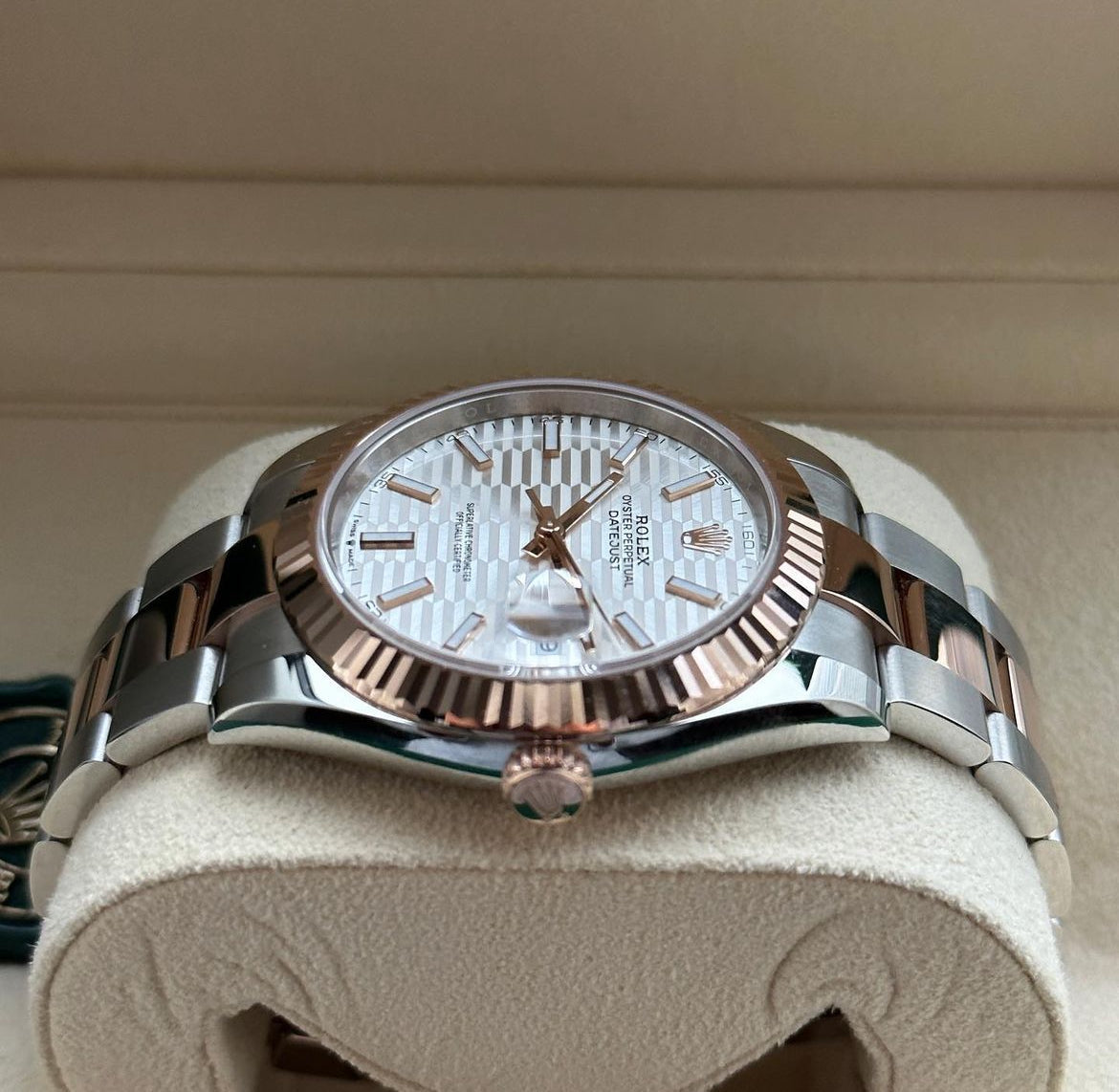 DATEJUST OYSTER BEZEL