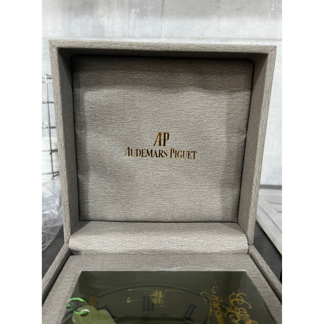 BOX AUDEMARS